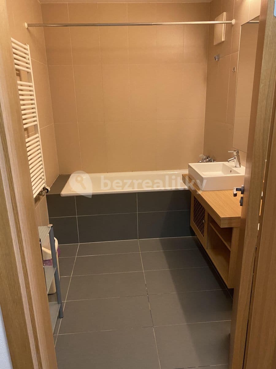 Pronájem bytu 3+kk 100 m², Křižíkova, Praha, Praha Pronájem bytu 3+kk 100 m², Křižíkova, Praha, Praha