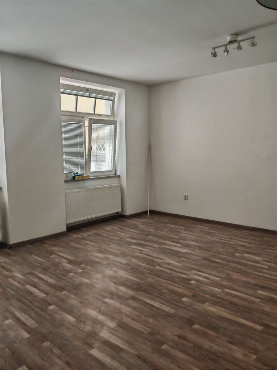 Pronájem bytu 1+kk 35 m², Roháčova, Praha, Praha Pronájem bytu 1+kk 35 m², Roháčova, Praha, Praha