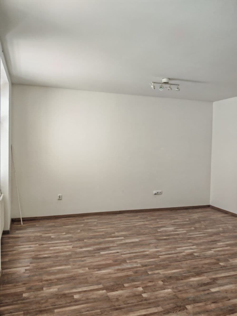 Pronájem bytu 1+kk 35 m², Roháčova, Praha, Praha Pronájem bytu 1+kk 35 m², Roháčova, Praha, Praha