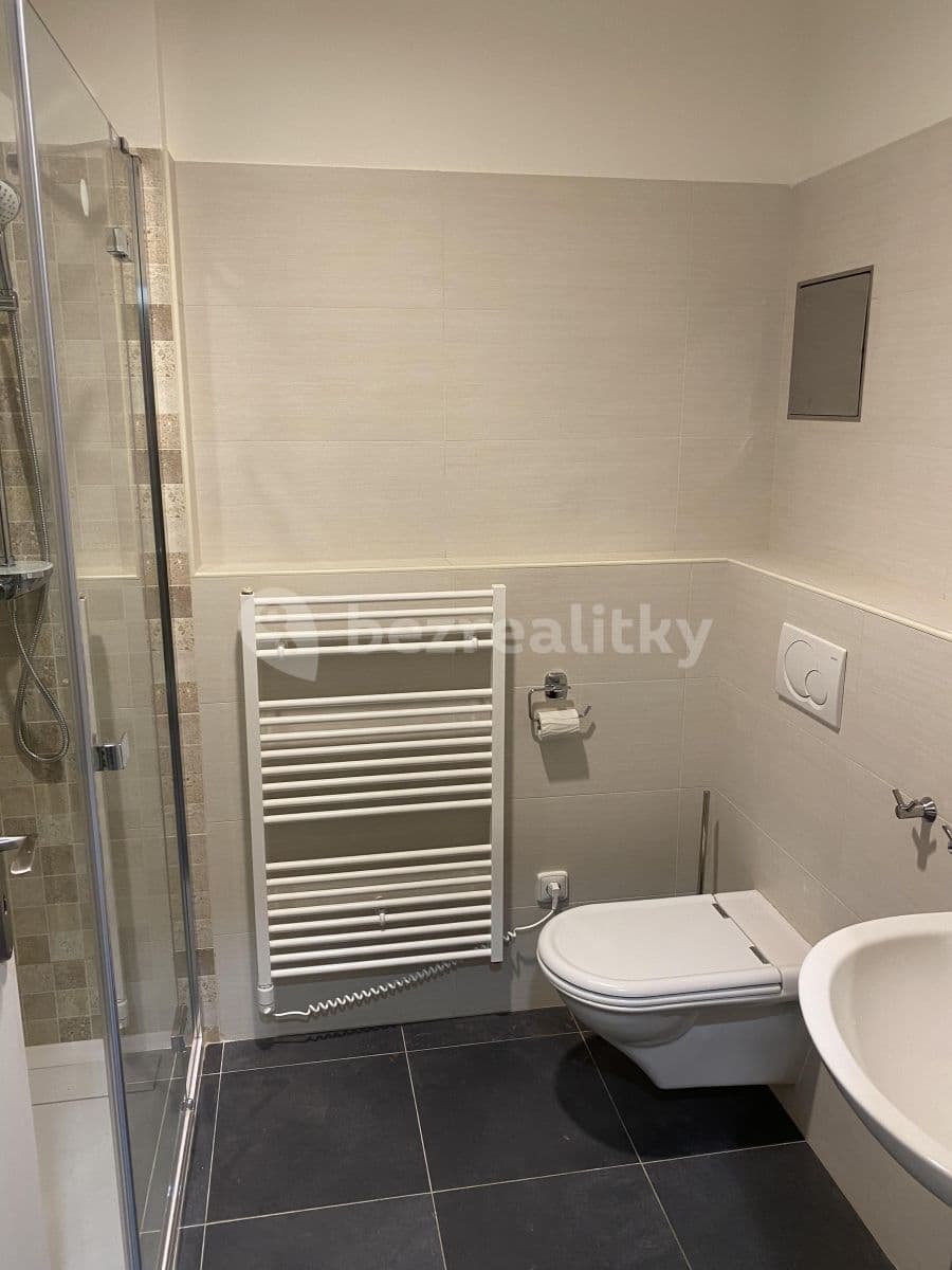 Pronájem bytu 1+1 36 m², Křižíkova, Praha, Praha Pronájem bytu 1+1 36 m², Křižíkova, Praha, Praha