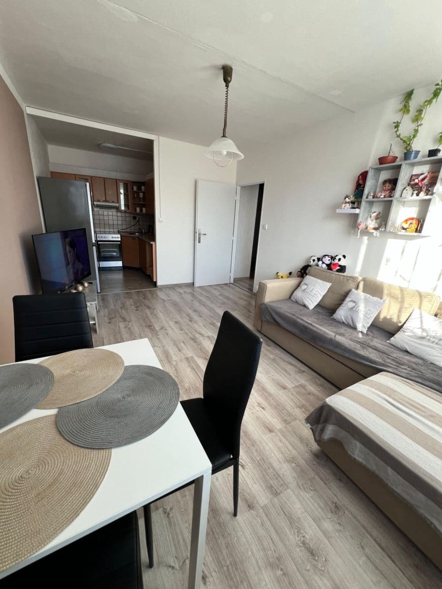 Pronájem bytu 2+kk 40 m², Děčínská, Kladno, Středočeský kraj Pronájem bytu 2+kk 40 m², Děčínská, Kladno, Středočeský kraj