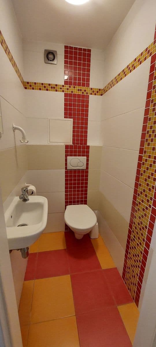 Pronájem bytu 3+kk 68 m², Lhotská, Praha, Praha Pronájem bytu 3+kk 68 m², Lhotská, Praha, Praha