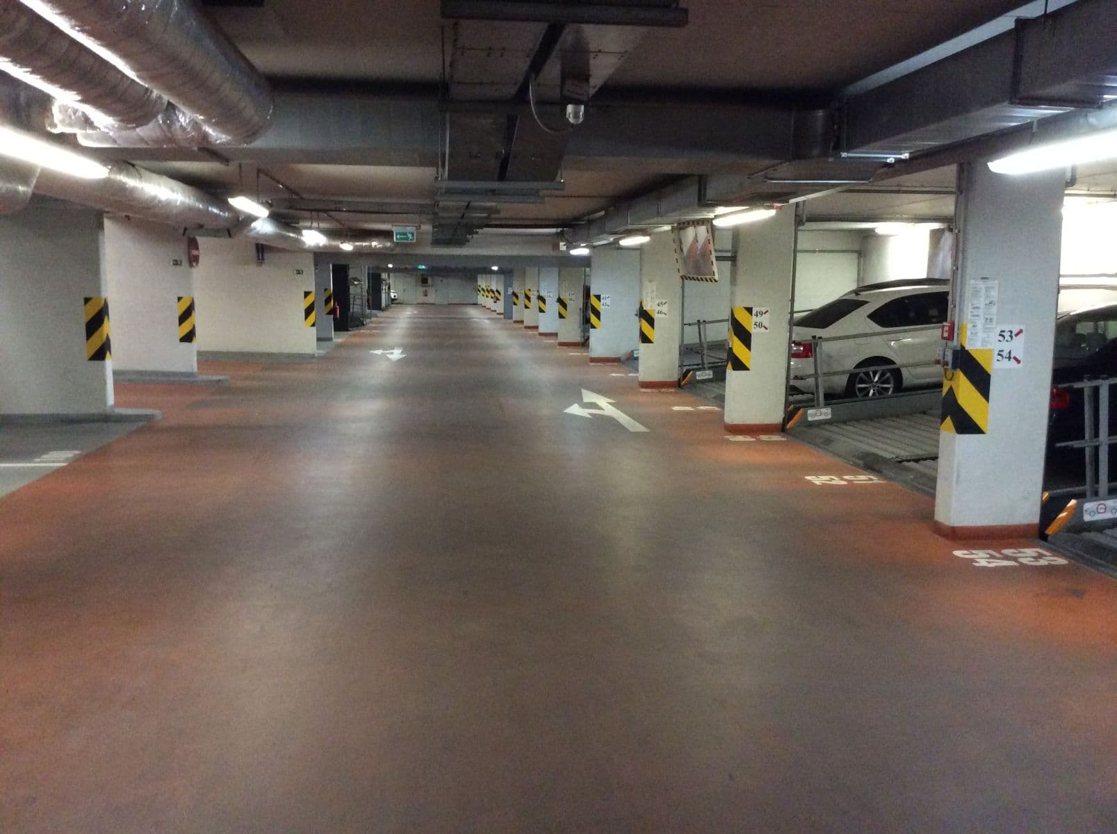 Pronájem garáže 16 m², Varhulíkové, Praha, Praha Pronájem garáže 16 m², Varhulíkové, Praha, Praha