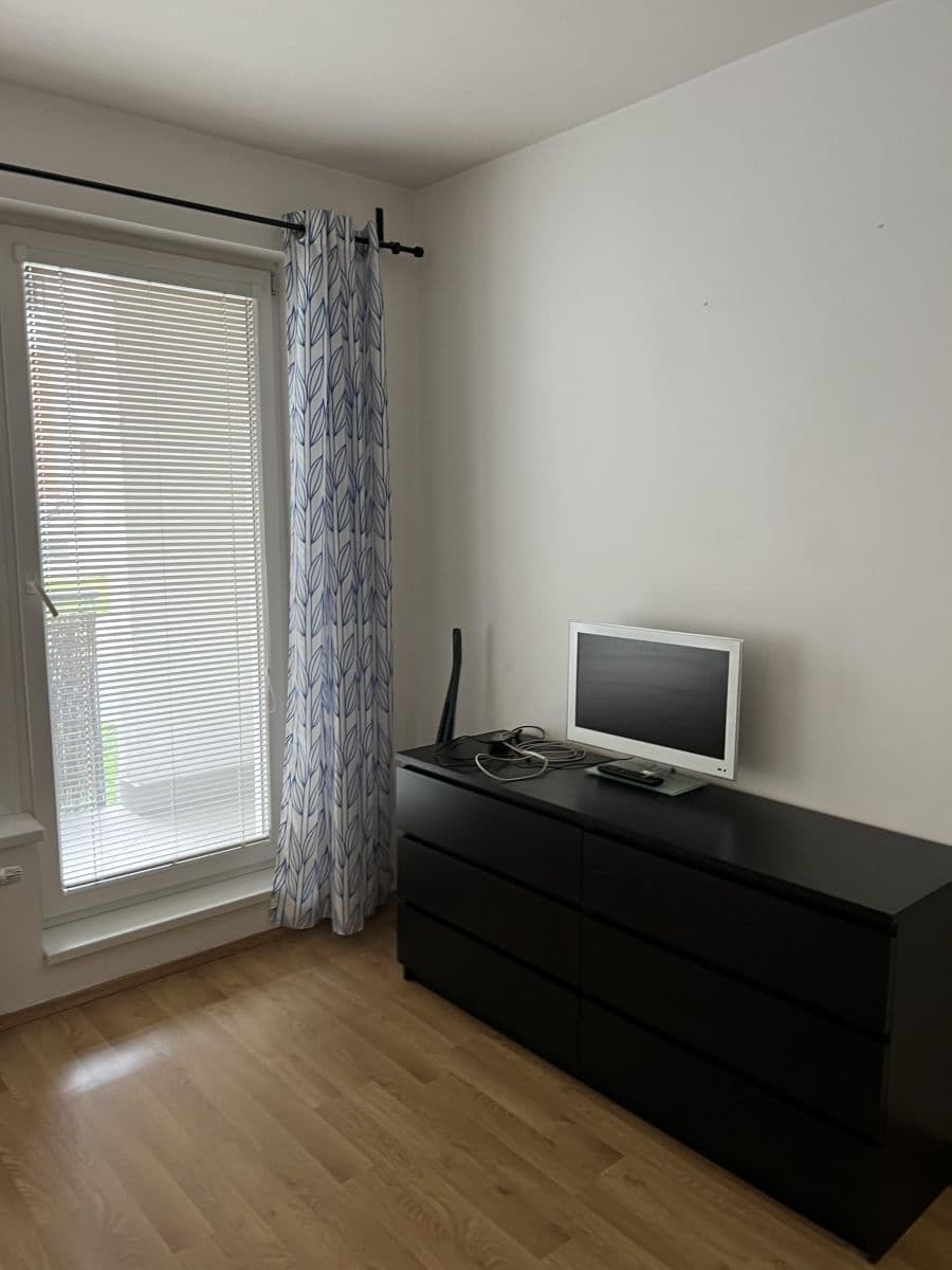 Pronájem bytu 1+kk 30 m², Sazovicka, Praha, Praha Pronájem bytu 1+kk 30 m², Sazovicka, Praha, Praha