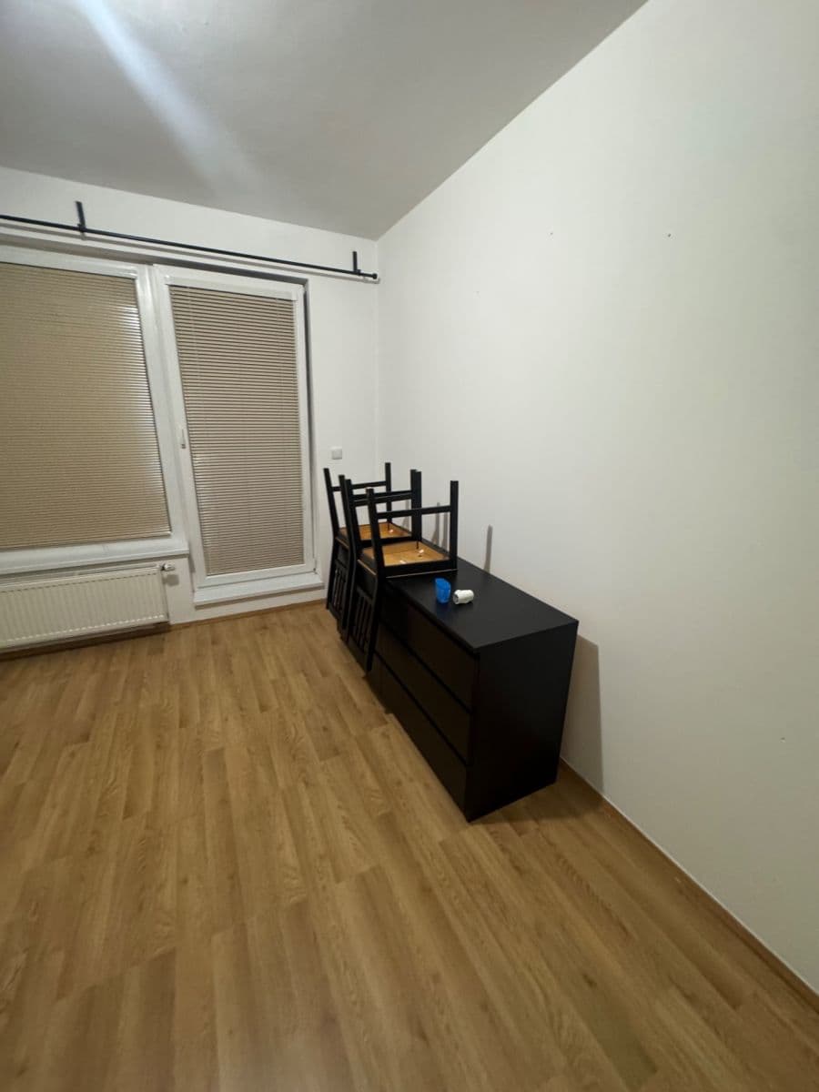 Pronájem bytu 1+kk 30 m², Sazovicka, Praha, Praha Pronájem bytu 1+kk 30 m², Sazovicka, Praha, Praha