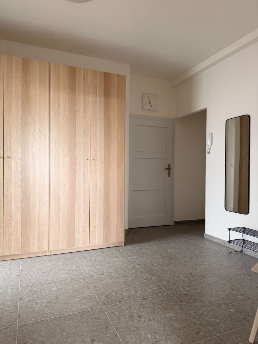Pronájem bytu 2+kk 55 m², Zdaru, Praha, Praha Pronájem bytu 2+kk 55 m², Zdaru, Praha, Praha