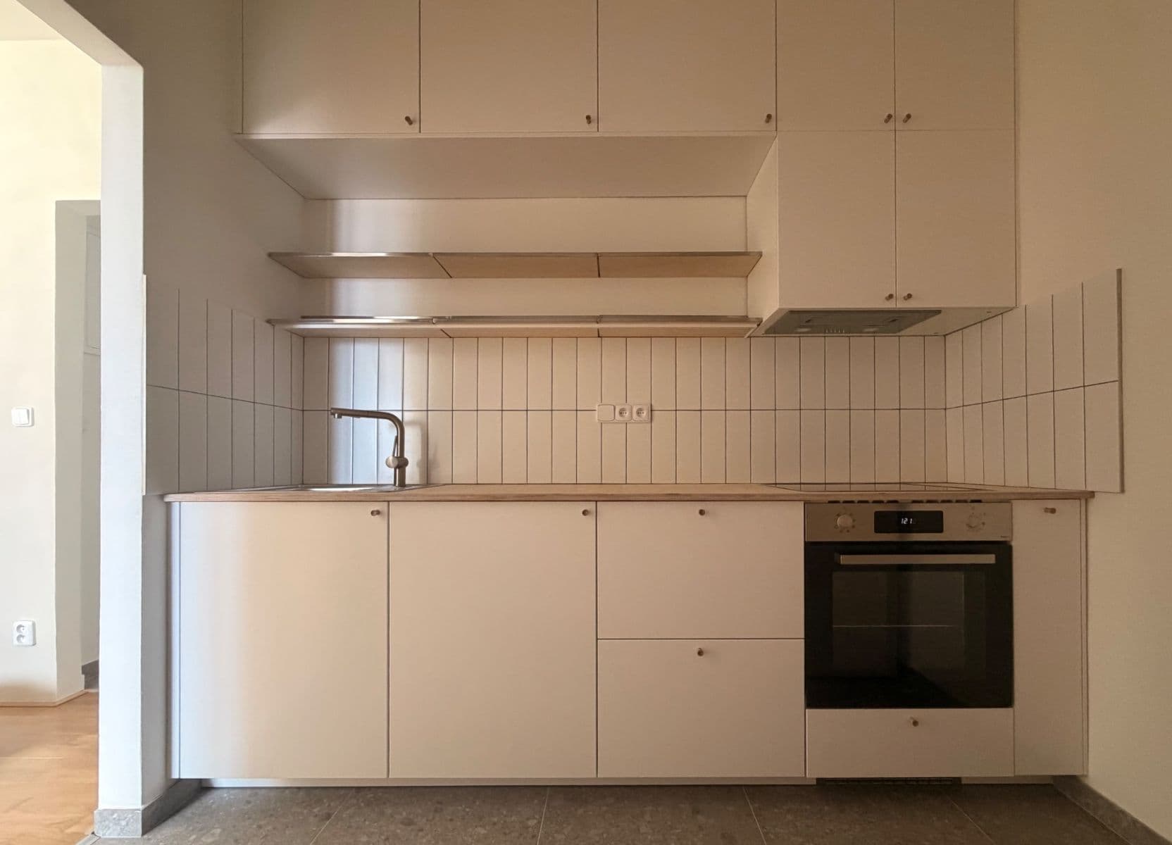 Pronájem bytu 2+kk 55 m², Zdaru, Praha, Praha Pronájem bytu 2+kk 55 m², Zdaru, Praha, Praha