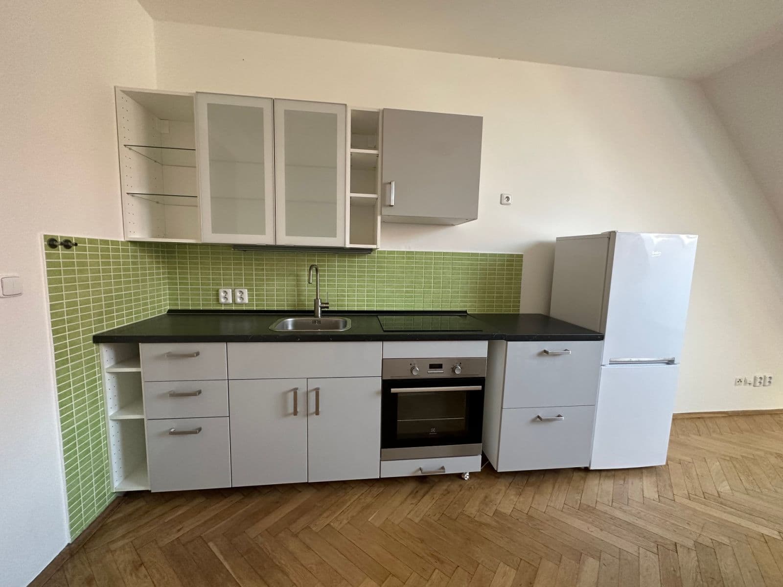 Pronájem bytu 2+kk 54 m², Štítného, Praha, Praha Pronájem bytu 2+kk 54 m², Štítného, Praha, Praha
