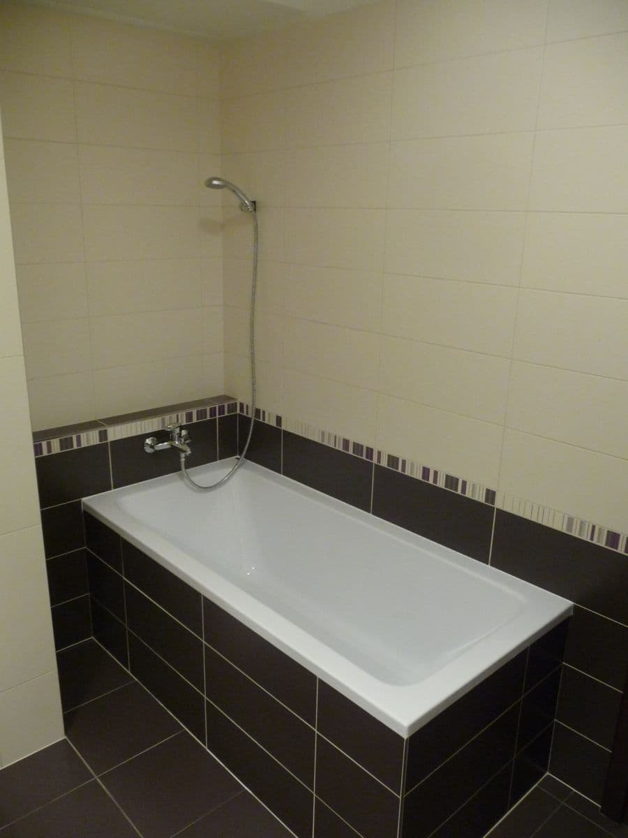 Pronájem bytu 2+kk 41 m², Bedřicha Smetany, České Budějovice, Jihočeský kraj Pronájem bytu 2+kk 41 m², Bedřicha Smetany, České Budějovice, Jihočeský kraj