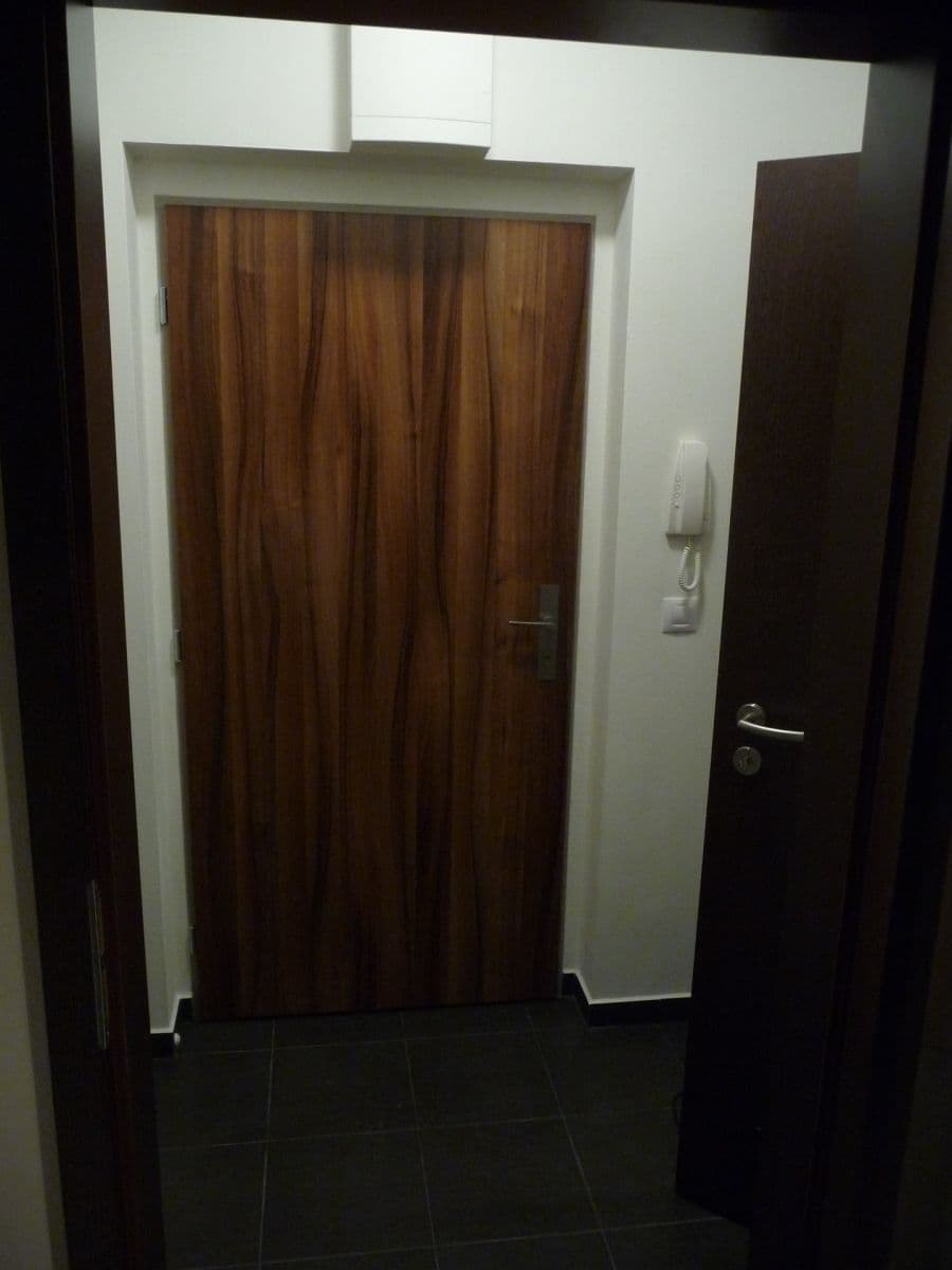 Pronájem bytu 2+kk 41 m², Bedřicha Smetany, České Budějovice, Jihočeský kraj Pronájem bytu 2+kk 41 m², Bedřicha Smetany, České Budějovice, Jihočeský kraj