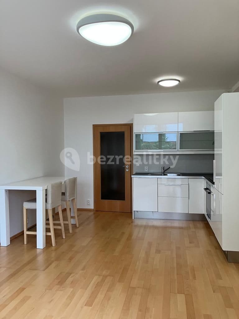 Pronájem bytu 1+kk 30 m², Pod Kavalírkou, Praha, Praha Pronájem bytu 1+kk 30 m², Pod Kavalírkou, Praha, Praha