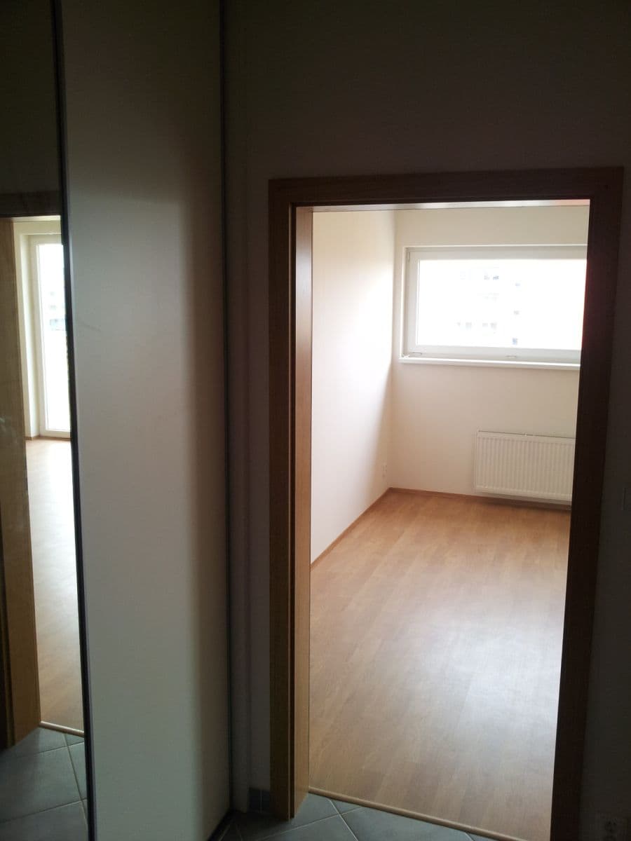 Pronájem bytu 1+kk 40 m², Miroslava Hajna, Praha, Praha Pronájem bytu 1+kk 40 m², Miroslava Hajna, Praha, Praha