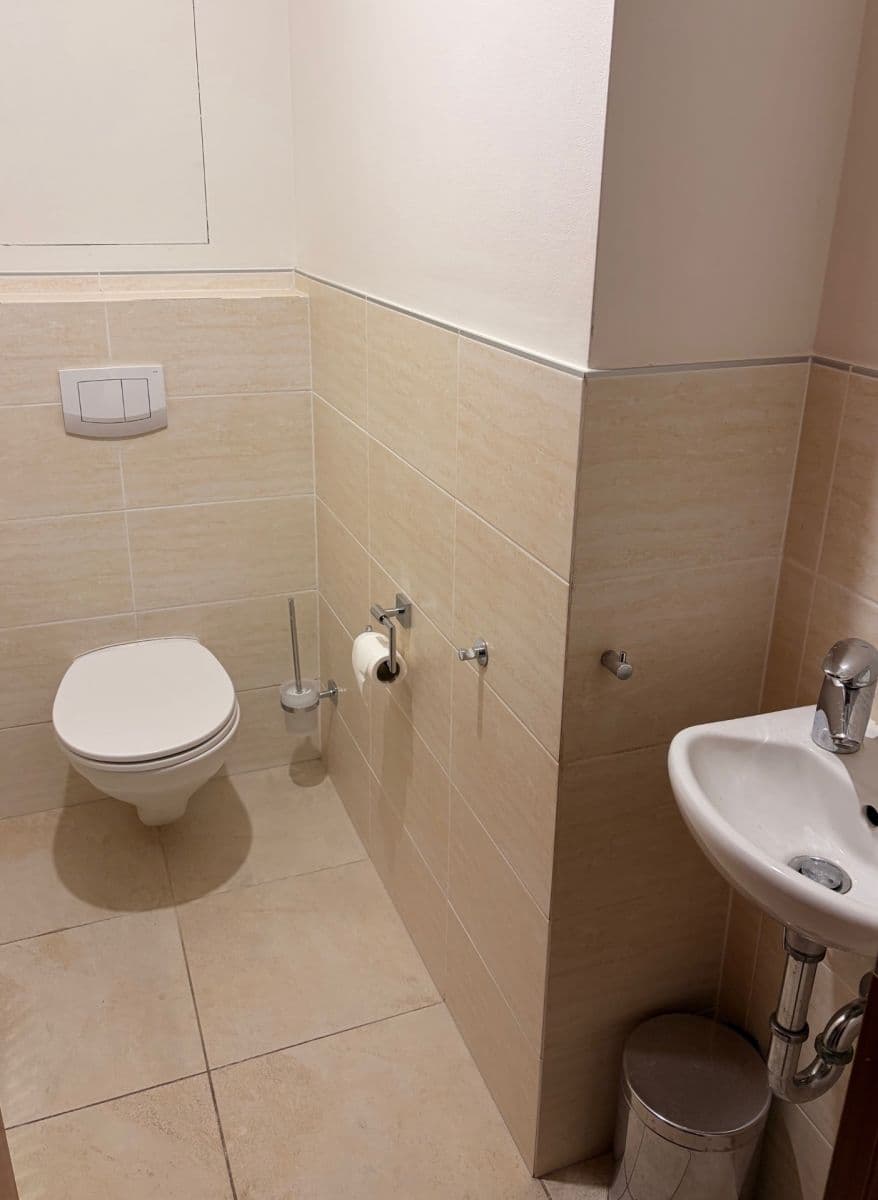 Pronájem bytu 2+kk 76 m², Linhartova, Praha, Praha Pronájem bytu 2+kk 76 m², Linhartova, Praha, Praha