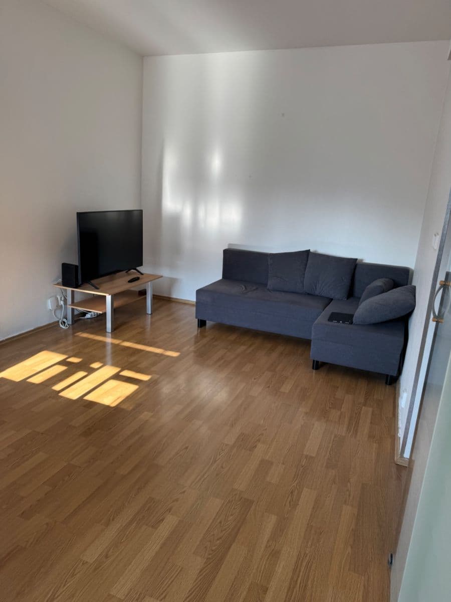 Pronájem bytu 2+1 52 m², Dělnická, Praha, Praha Pronájem bytu 2+1 52 m², Dělnická, Praha, Praha
