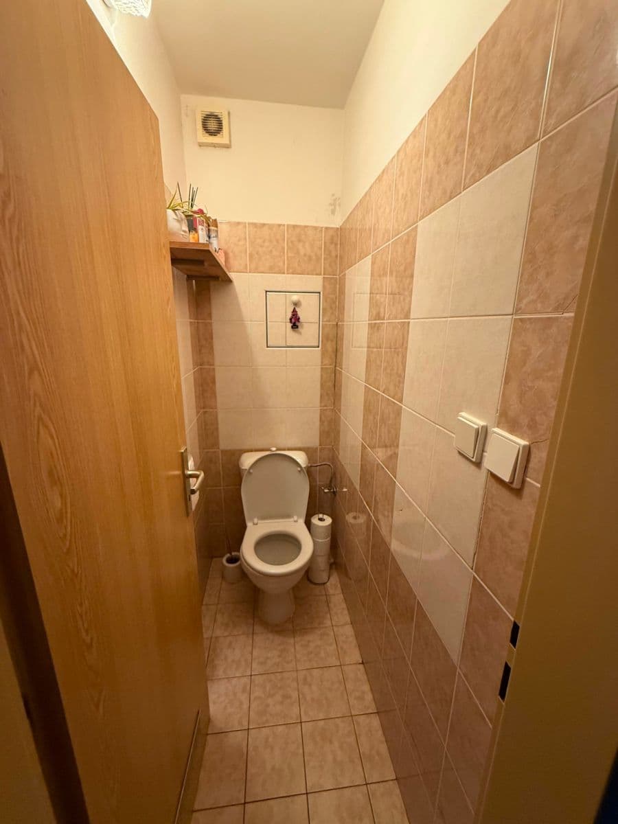 Pronájem bytu 2+kk 65 m², Jeronýmova, Liberec, Liberecký kraj Pronájem bytu 2+kk 65 m², Jeronýmova, Liberec, Liberecký kraj
