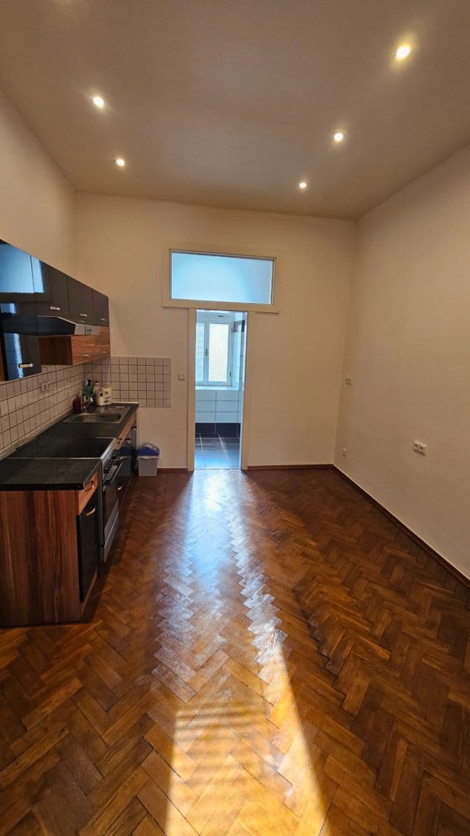 Pronájem bytu 2+1 75 m², Lidická, Praha, Praha Pronájem bytu 2+1 75 m², Lidická, Praha, Praha