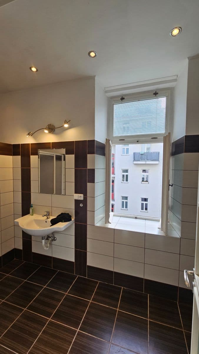 Pronájem bytu 2+1 75 m², Lidická, Praha, Praha Pronájem bytu 2+1 75 m², Lidická, Praha, Praha