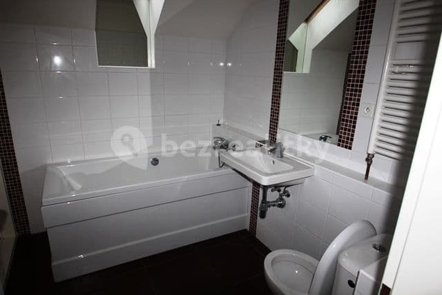 Pronájem bytu 2+kk 90 m², Pražská třída, Hradec Králové, Královéhradecký kraj Pronájem bytu 2+kk 90 m², Pražská třída, Hradec Králové, Královéhradecký kraj