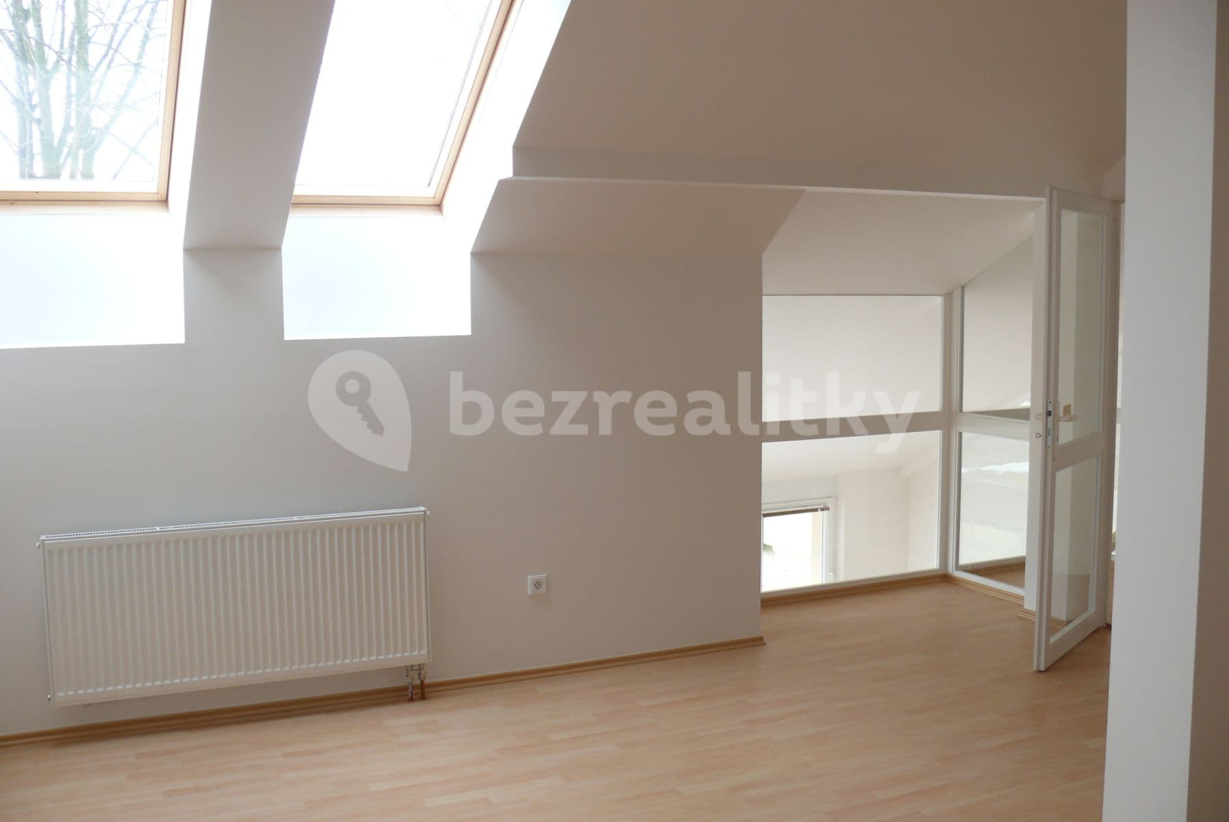 Pronájem bytu 2+kk 90 m², Pražská třída, Hradec Králové, Královéhradecký kraj Pronájem bytu 2+kk 90 m², Pražská třída, Hradec Králové, Královéhradecký kraj