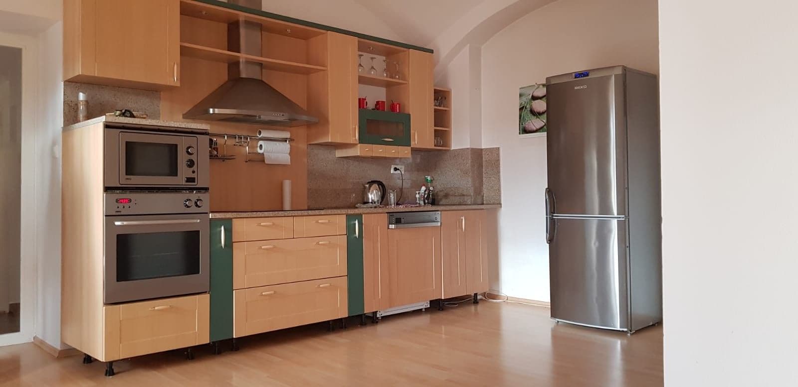 Pronájem bytu 3+1 120 m², Pražská třída, Hradec Králové, Královéhradecký kraj Pronájem bytu 3+1 120 m², Pražská třída, Hradec Králové, Královéhradecký kraj