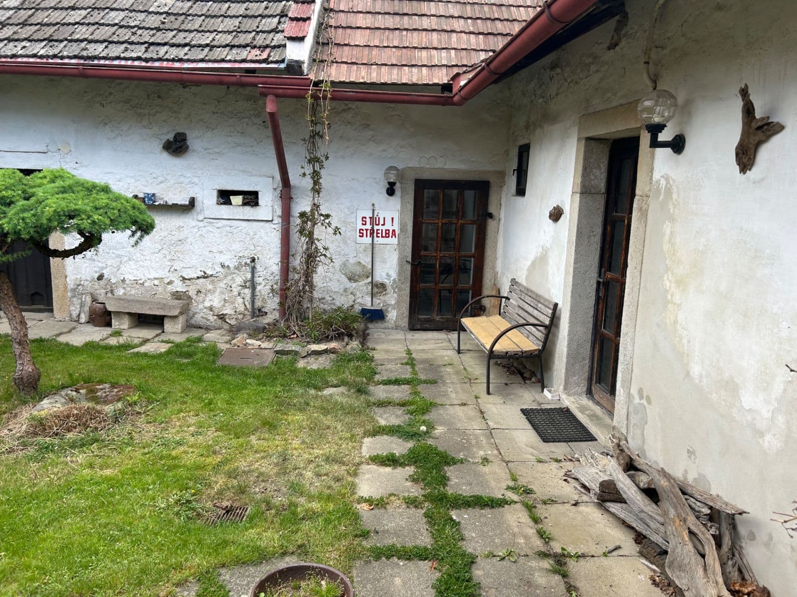 Prodej chaty, chalupy 160 m², pozemek 1.000 m², Pod Farou, Strmilov, Jihočeský kraj Prodej chaty, chalupy 160 m², pozemek 1.000 m², Pod Farou, Strmilov, Jihočeský kraj
