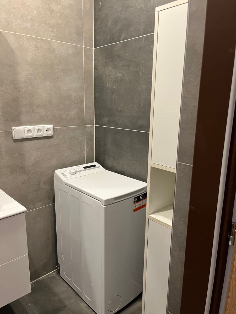 Pronájem bytu 1+kk 20 m², Brno, Jihomoravský kraj Pronájem bytu 1+kk 20 m², Brno, Jihomoravský kraj