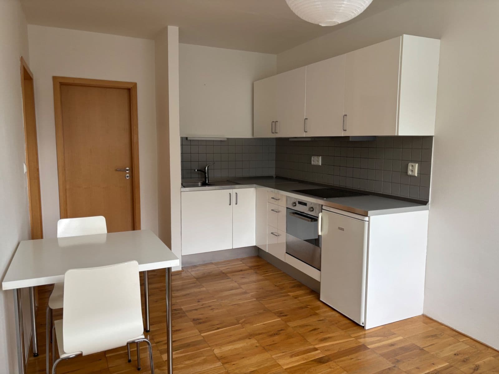Pronájem bytu 2+kk 32 m², Nechvílova, Praha, Praha Pronájem bytu 2+kk 32 m², Nechvílova, Praha, Praha