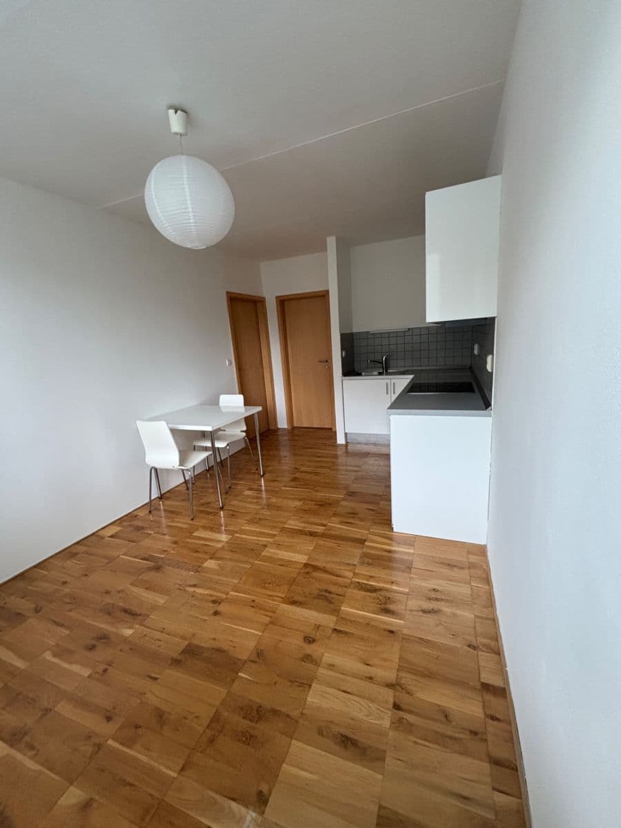 Pronájem bytu 2+kk 32 m², Nechvílova, Praha, Praha Pronájem bytu 2+kk 32 m², Nechvílova, Praha, Praha