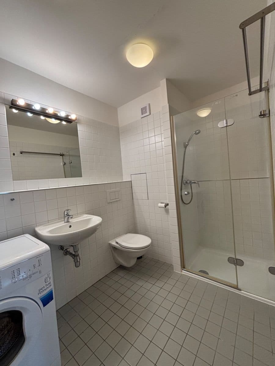 Pronájem bytu 2+kk 32 m², Nechvílova, Praha, Praha Pronájem bytu 2+kk 32 m², Nechvílova, Praha, Praha