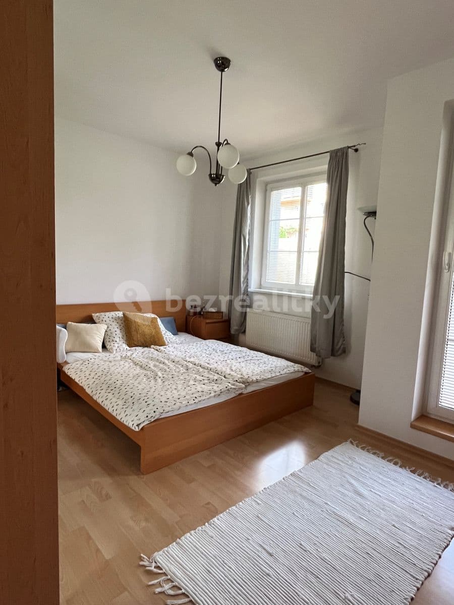 Pronájem bytu 4+kk 110 m², Azurová, Brno, Jihomoravský kraj Pronájem bytu 4+kk 110 m², Azurová, Brno, Jihomoravský kraj