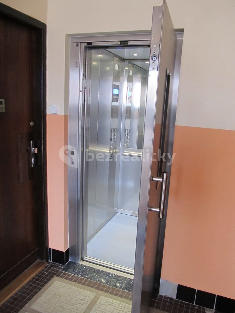 Pronájem bytu 2+1 38 m², Sámova, Praha, Praha Pronájem bytu 2+1 38 m², Sámova, Praha, Praha
