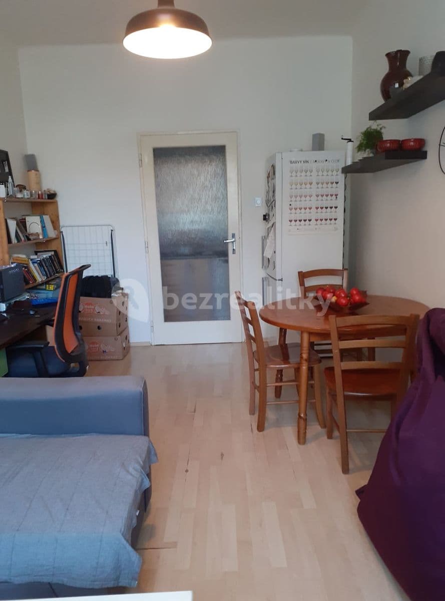 Pronájem bytu 2+1 38 m², Sámova, Praha, Praha Pronájem bytu 2+1 38 m², Sámova, Praha, Praha