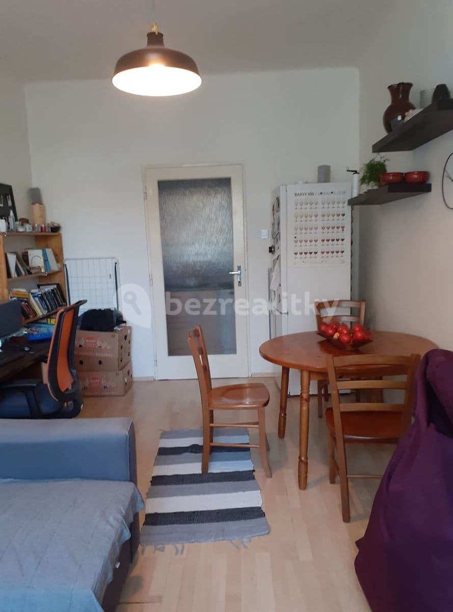 Pronájem bytu 2+1 38 m², Sámova, Praha, Praha Pronájem bytu 2+1 38 m², Sámova, Praha, Praha