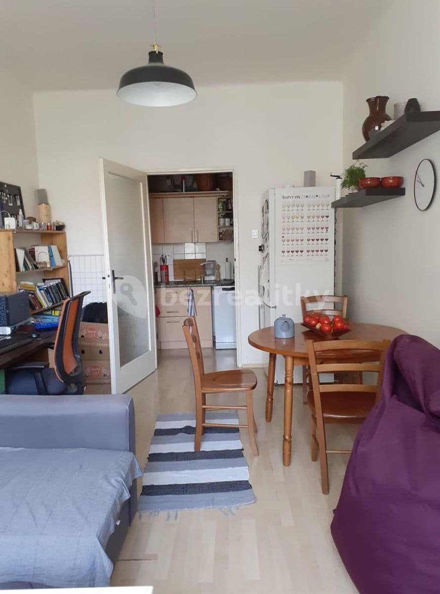 Pronájem bytu 2+1 38 m², Sámova, Praha, Praha Pronájem bytu 2+1 38 m², Sámova, Praha, Praha