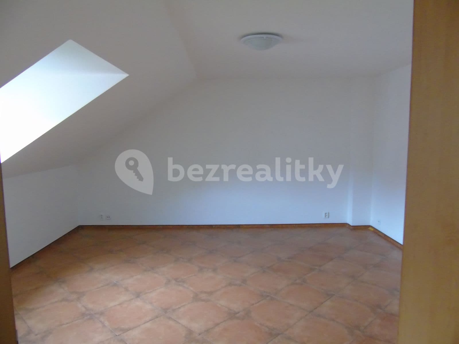 Pronájem bytu 1+1 48 m², Gutova, Praha, Praha Pronájem bytu 1+1 48 m², Gutova, Praha, Praha