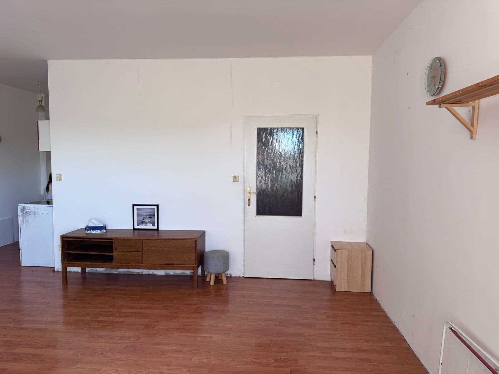 Pronájem bytu Garsoniéra 38 m², K Sídlišti, Tmaň, Středočeský kraj Pronájem bytu Garsoniéra 38 m², K Sídlišti, Tmaň, Středočeský kraj