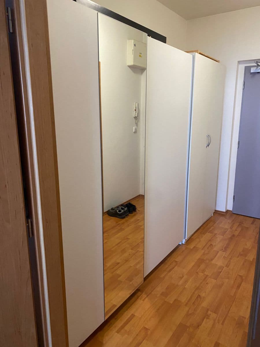 Pronájem bytu 1+kk 37 m², Na Slatince, Praha, Praha Pronájem bytu 1+kk 37 m², Na Slatince, Praha, Praha