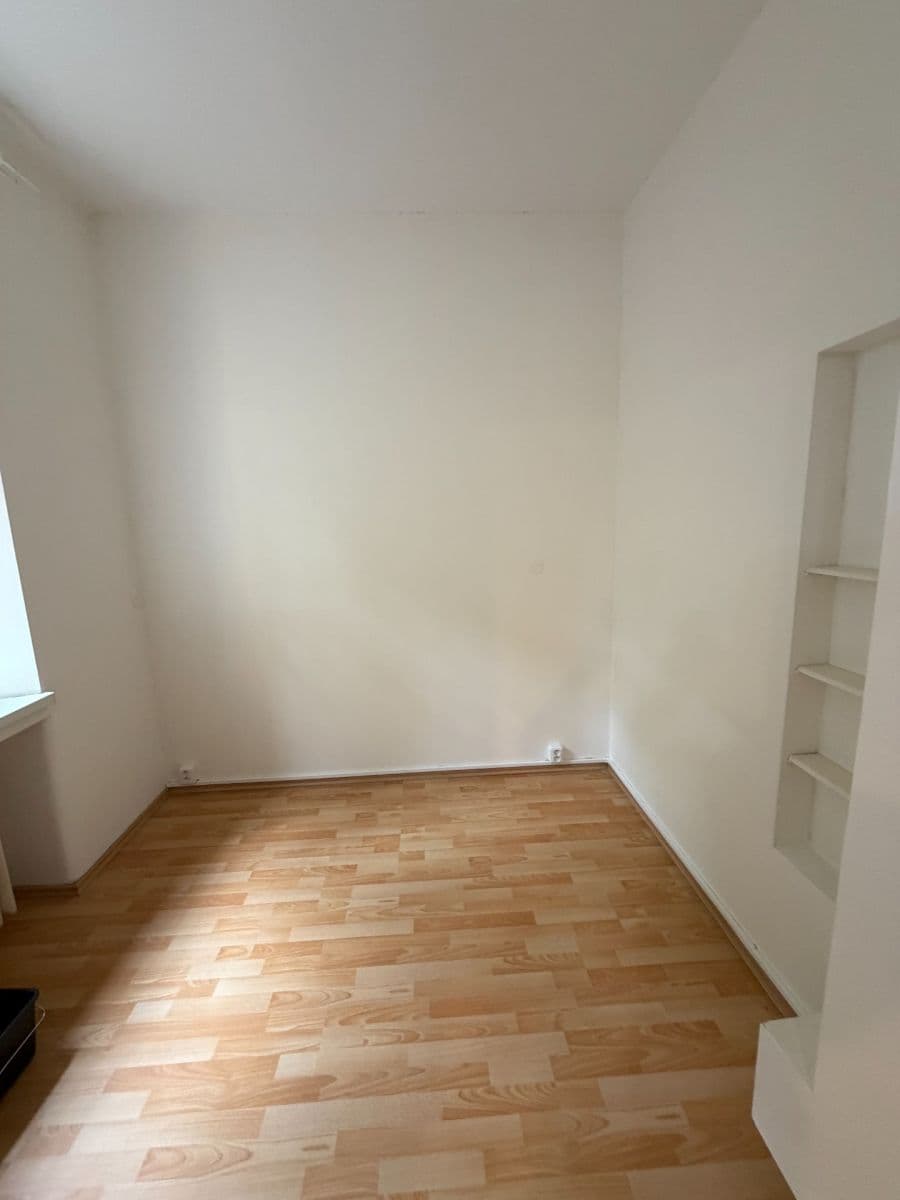 Pronájem bytu 2+1 70 m², Kandertova, Praha, Praha Pronájem bytu 2+1 70 m², Kandertova, Praha, Praha