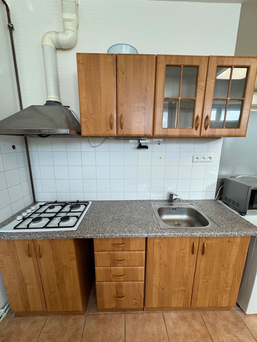 Pronájem bytu 1+kk 34 m², Staškova, Liberec, Liberecký kraj Pronájem bytu 1+kk 34 m², Staškova, Liberec, Liberecký kraj