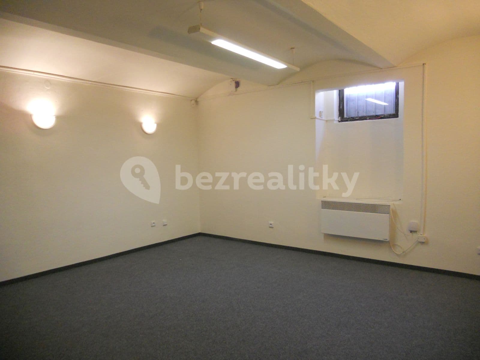 Pronájem kanceláře 48 m², Korunovační, Praha, Praha Pronájem kanceláře 48 m², Korunovační, Praha, Praha