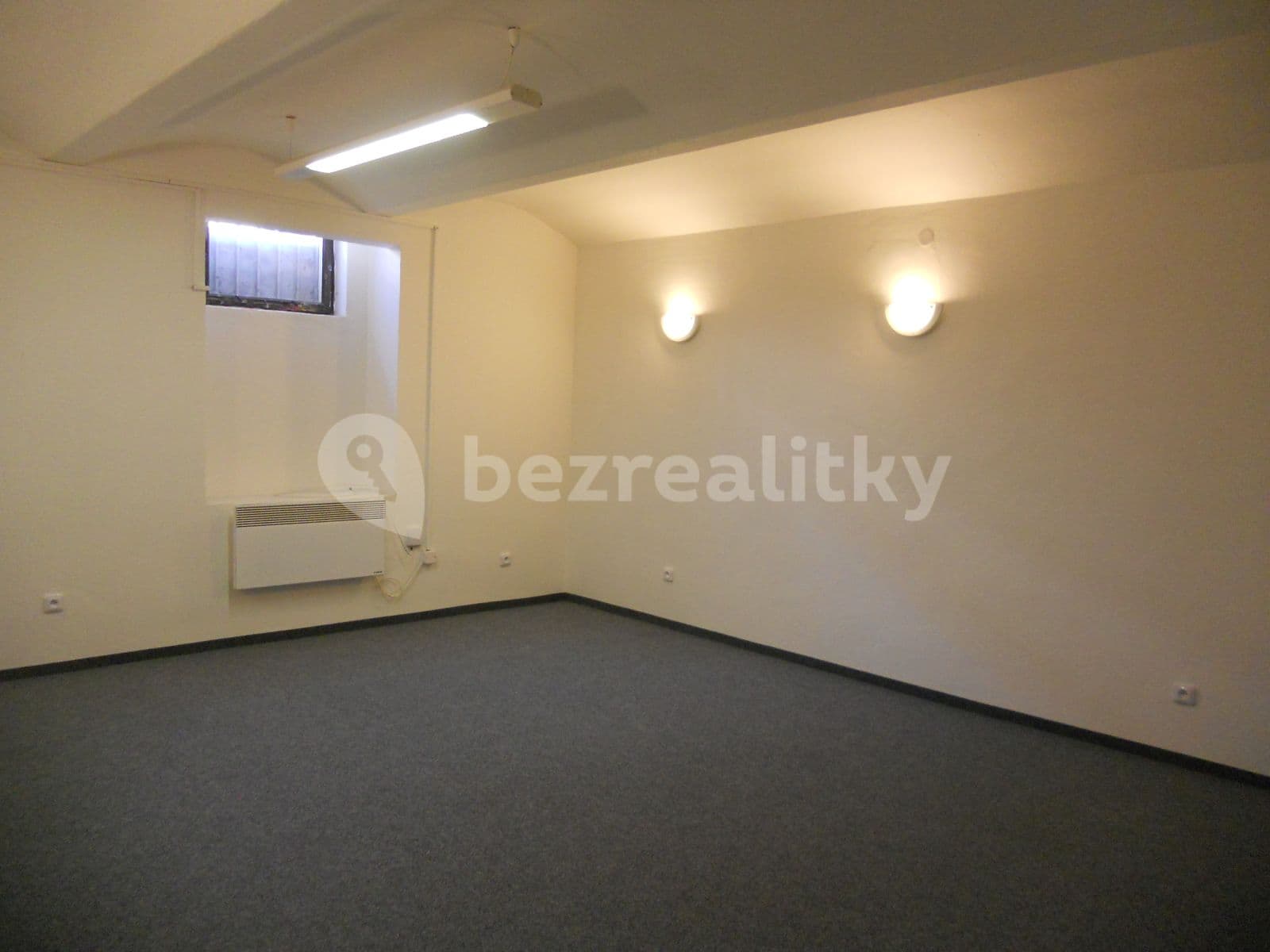 Pronájem kanceláře 48 m², Korunovační, Praha, Praha Pronájem kanceláře 48 m², Korunovační, Praha, Praha