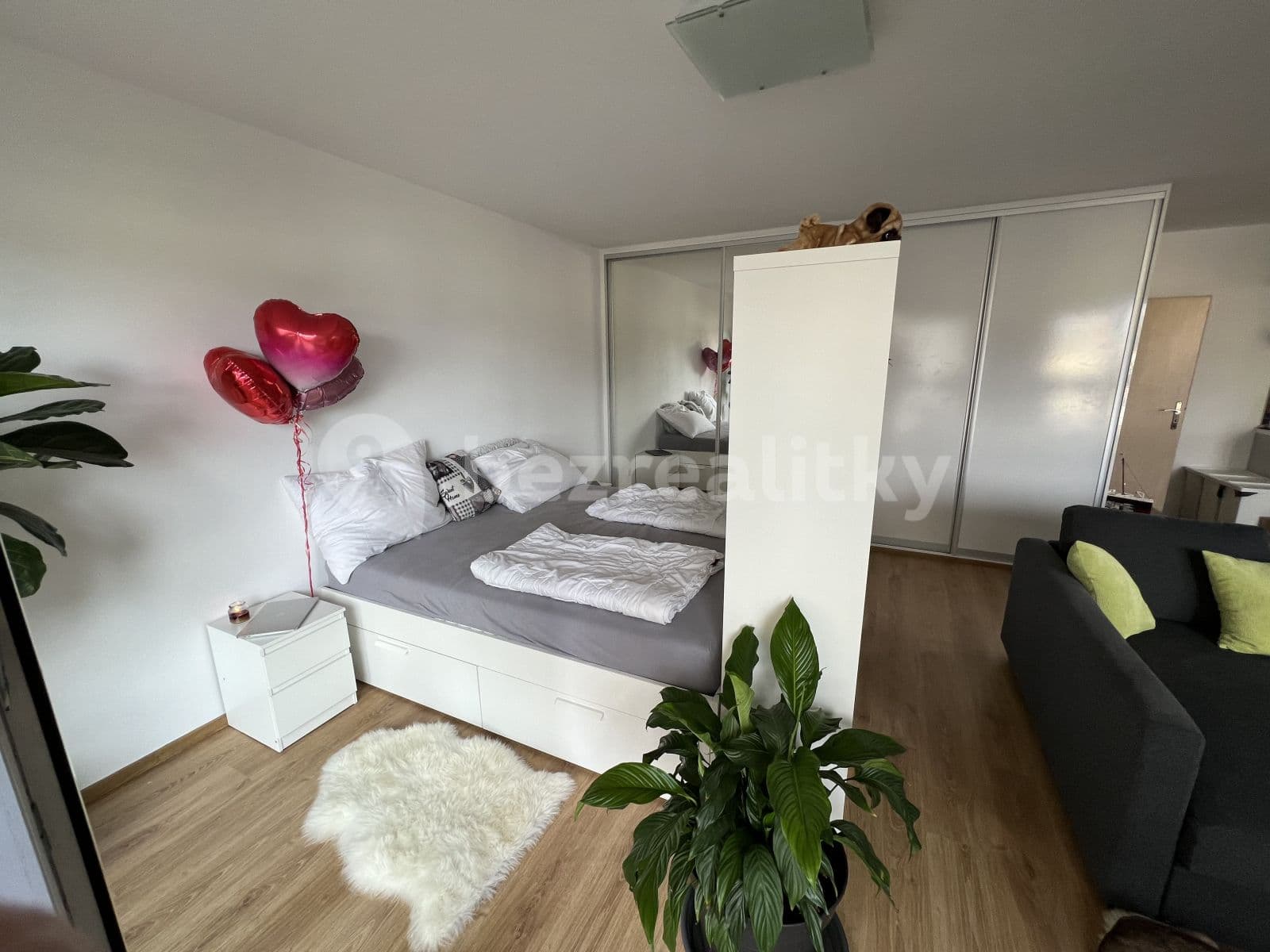 Pronájem bytu 1+kk 69 m², Na Harfě, Praha, Praha Pronájem bytu 1+kk 69 m², Na Harfě, Praha, Praha