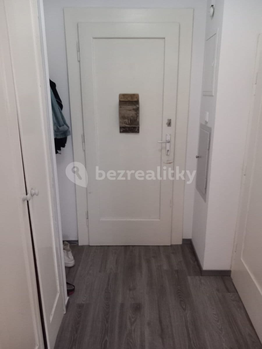 Pronájem bytu 1+1 55 m², Nad Popelkou, Praha, Praha Pronájem bytu 1+1 55 m², Nad Popelkou, Praha, Praha