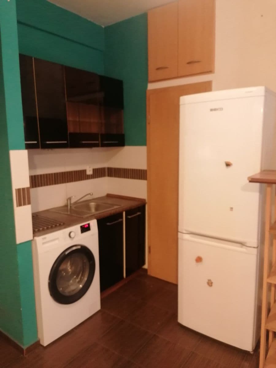 Pronájem bytu 2+1 60 m², Gutova, Praha, Praha Pronájem bytu 2+1 60 m², Gutova, Praha, Praha