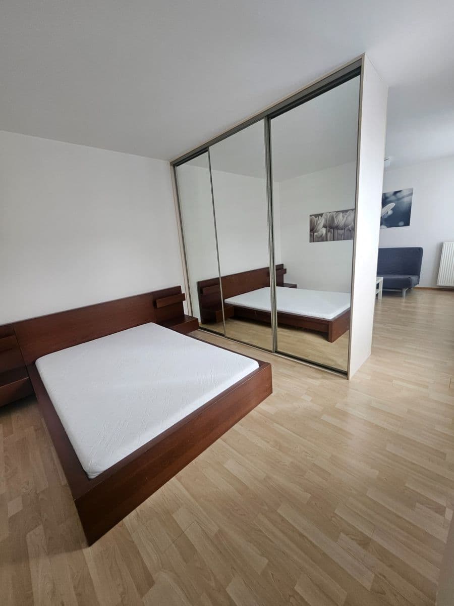 Pronájem bytu 2+kk 42 m², Raichlova, Praha, Praha Pronájem bytu 2+kk 42 m², Raichlova, Praha, Praha
