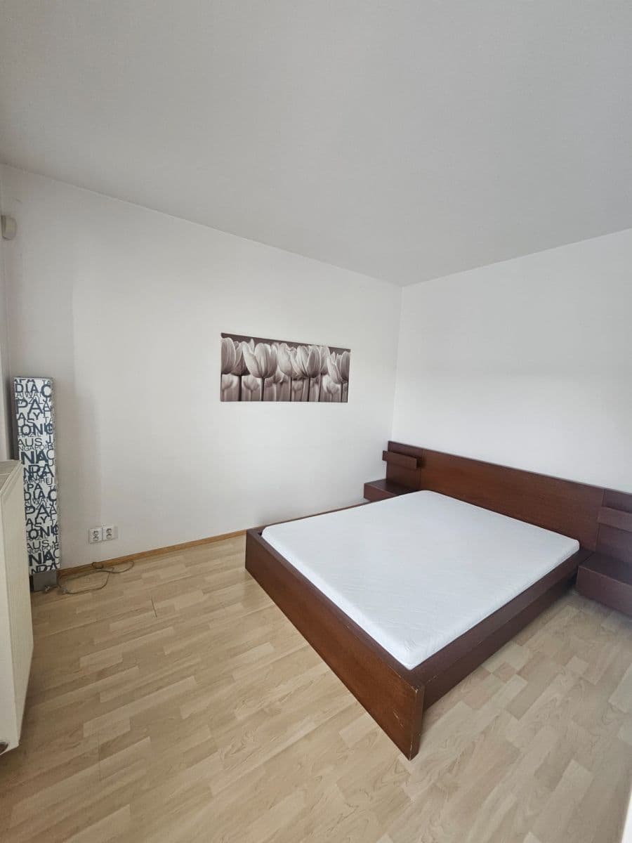 Pronájem bytu 2+kk 42 m², Raichlova, Praha, Praha Pronájem bytu 2+kk 42 m², Raichlova, Praha, Praha