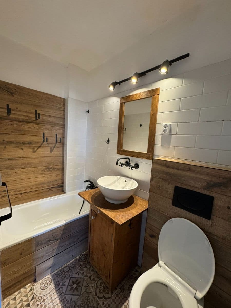 Pronájem bytu 1+kk 31 m², Šestajovická, Praha, Praha Pronájem bytu 1+kk 31 m², Šestajovická, Praha, Praha