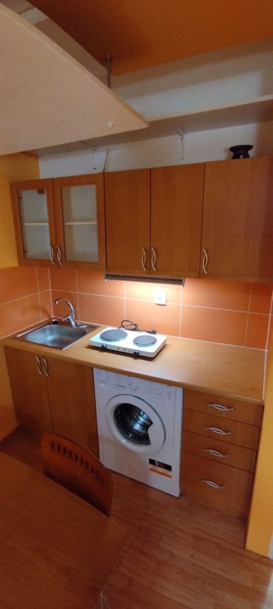 Pronájem bytu 1+kk 25 m², Jabloňová, Praha, Praha Pronájem bytu 1+kk 25 m², Jabloňová, Praha, Praha