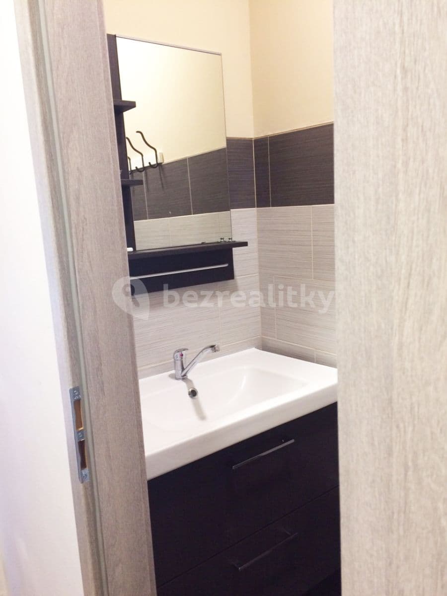 Pronájem bytu 16 m², Českobrodská, Praha, Praha Pronájem bytu 16 m², Českobrodská, Praha, Praha