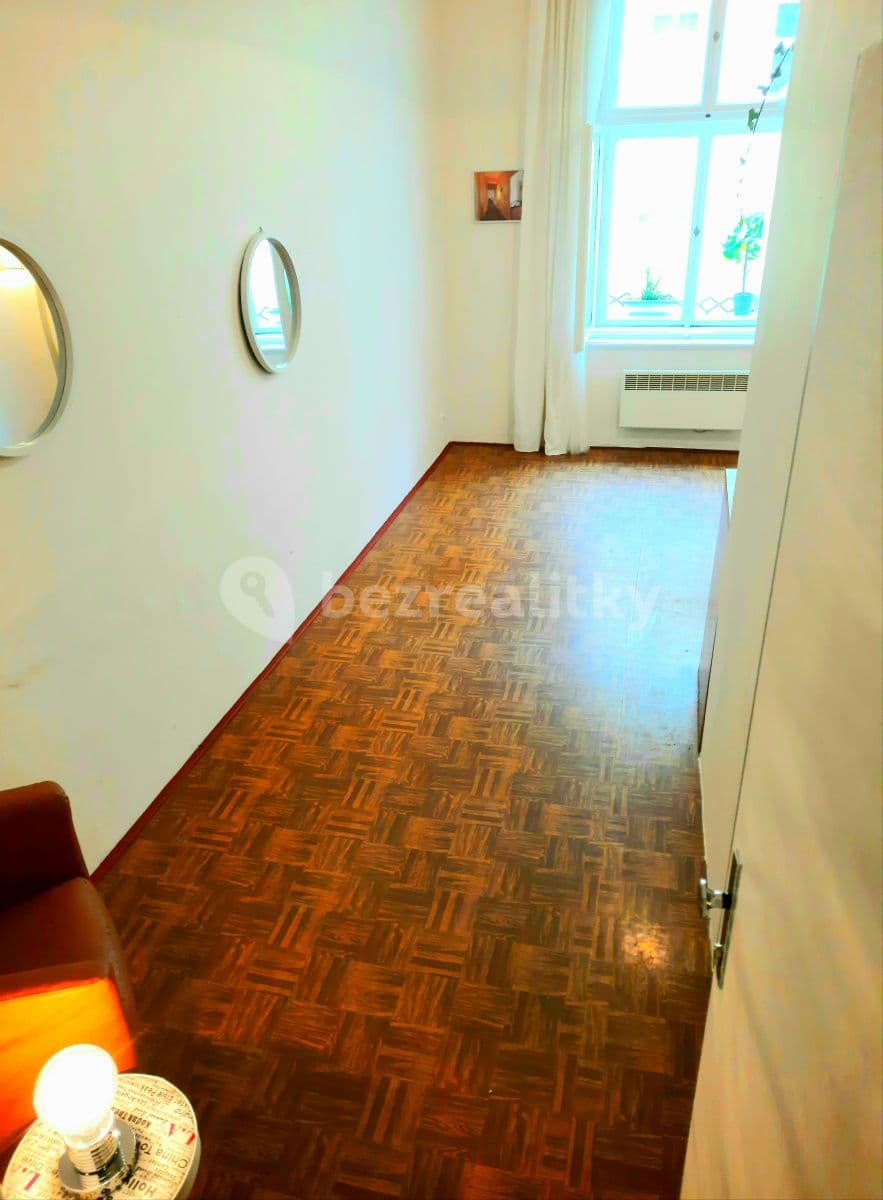 Pronájem bytu 1+kk 25 m², Krásova, Praha, Praha Pronájem bytu 1+kk 25 m², Krásova, Praha, Praha